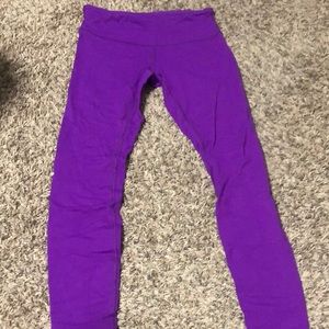 Lululemon leggings medium waist size 6 magenta